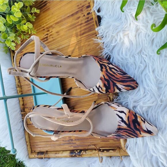 New Shoe Repulic LA Tiger Print Stiletto Heels - Picture 11 of 12